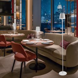 Sobremesa-Pie Sunset Blanco Led 5W - Bateria Recargable